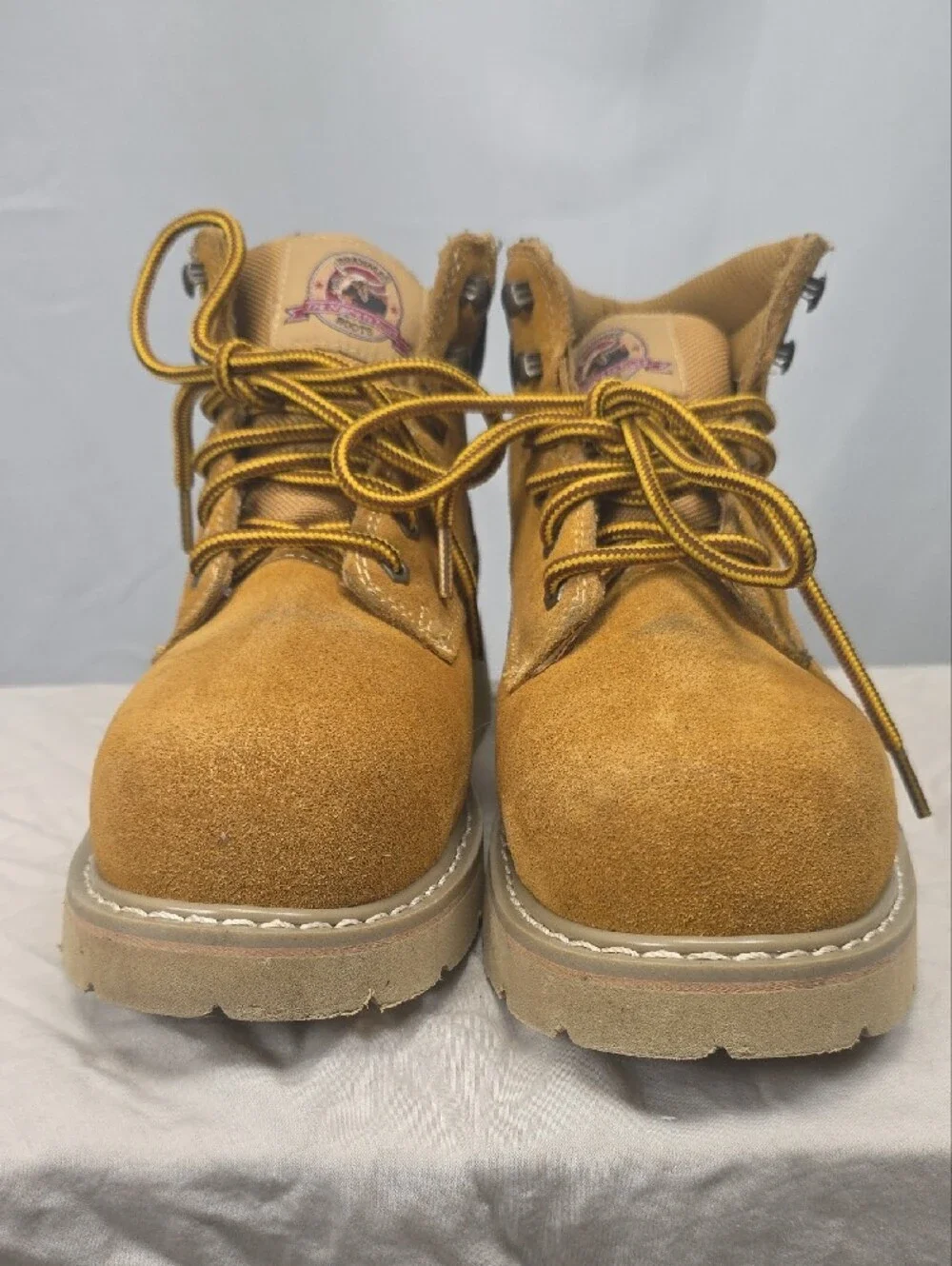 Brahma Wheat Suede Work Boots with Lace-Up And Steel Toe Design Size 7